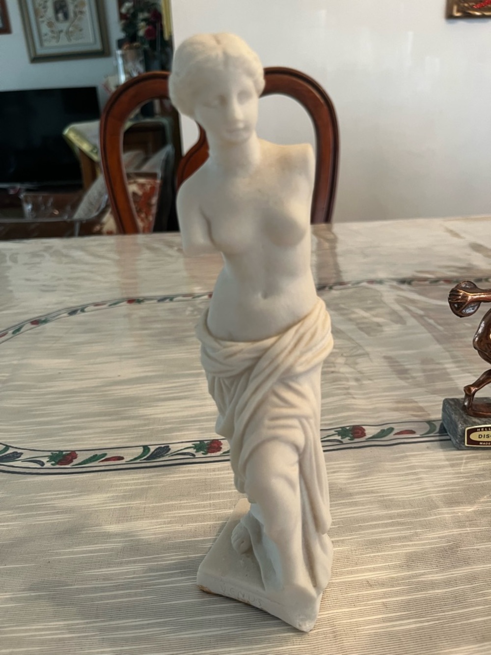 Venus de Milo Sculpture Statue Goddess Aphrodite Made Of Alabaster 9.5in